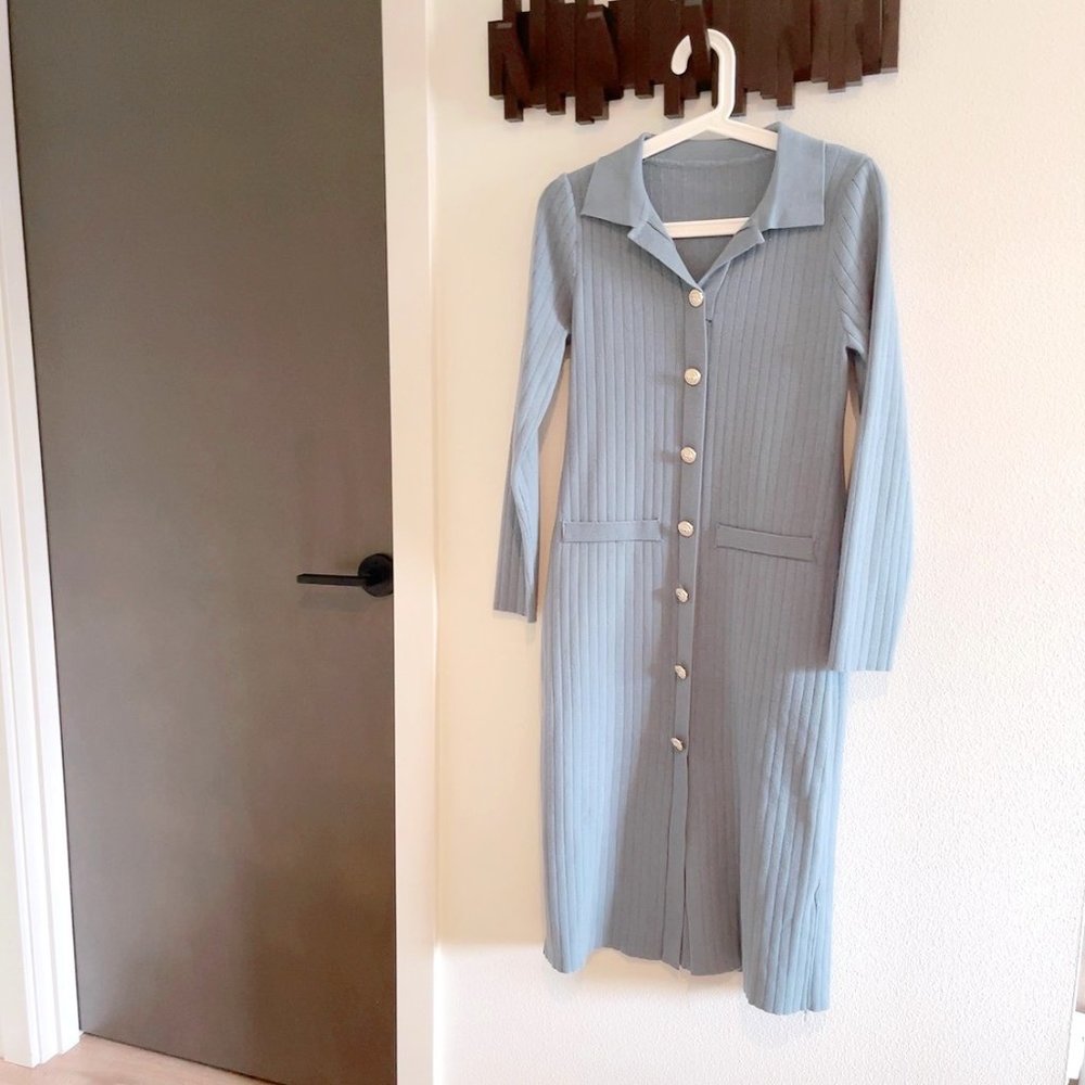 Sophisticated Striped Midi Dress Size M